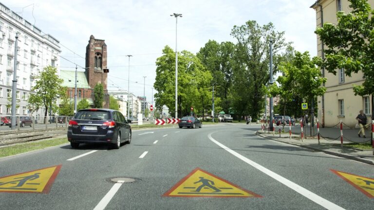 Dr Prawko odpowiada: Czy widoczny trójkątny znak poziomy uprzedza Cię o…