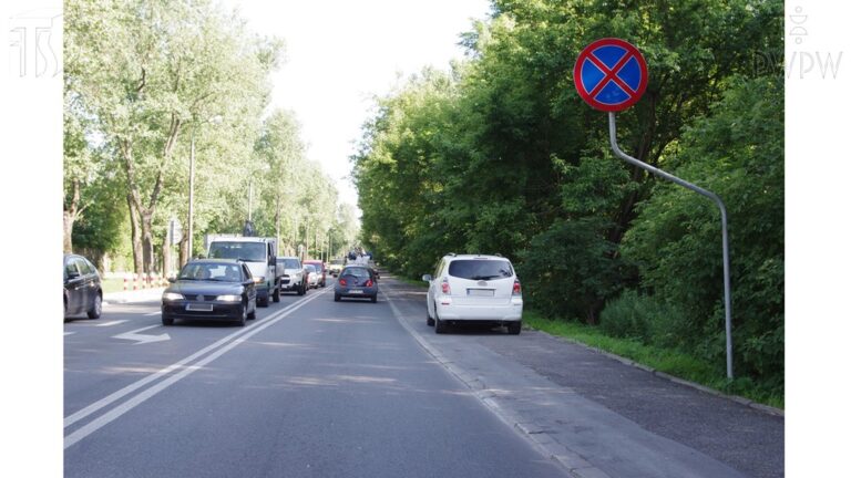 Dr Prawko odpowiada: Czy na obszarze zabudowanym masz obowiązek włączyć…