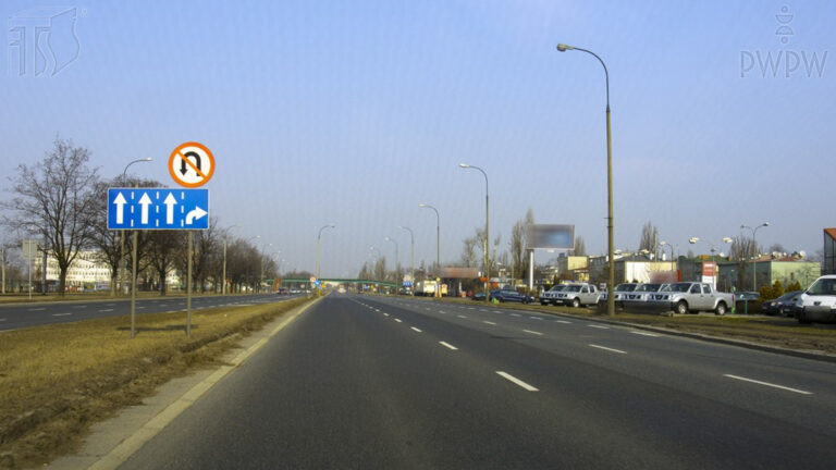 Dr Prawko odpowiada: Czy w tej sytuacji, dalsza jazda na wprost lewym p…