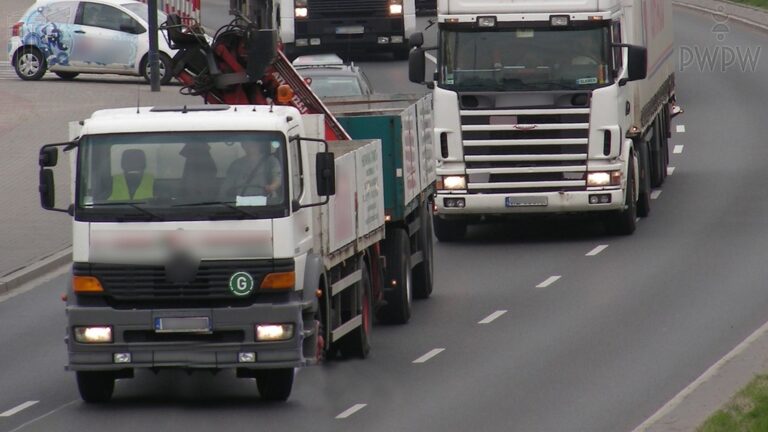 Dr Prawko odpowiada: Jaka jest maksymalna dopuszczalna, łączna szerokoś…